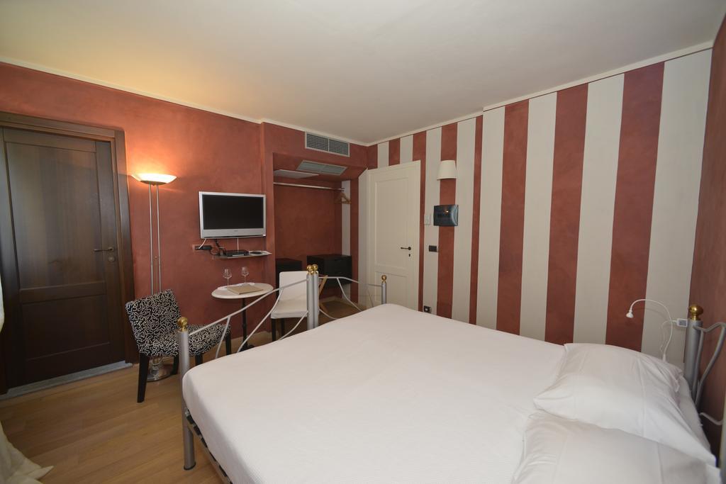 Cascina San Michele Bed & Breakfast Costigliole d'Asti Rom bilde